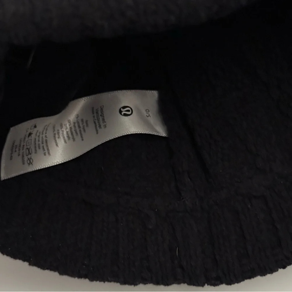 Lululemon Athletica Black Knit Hat